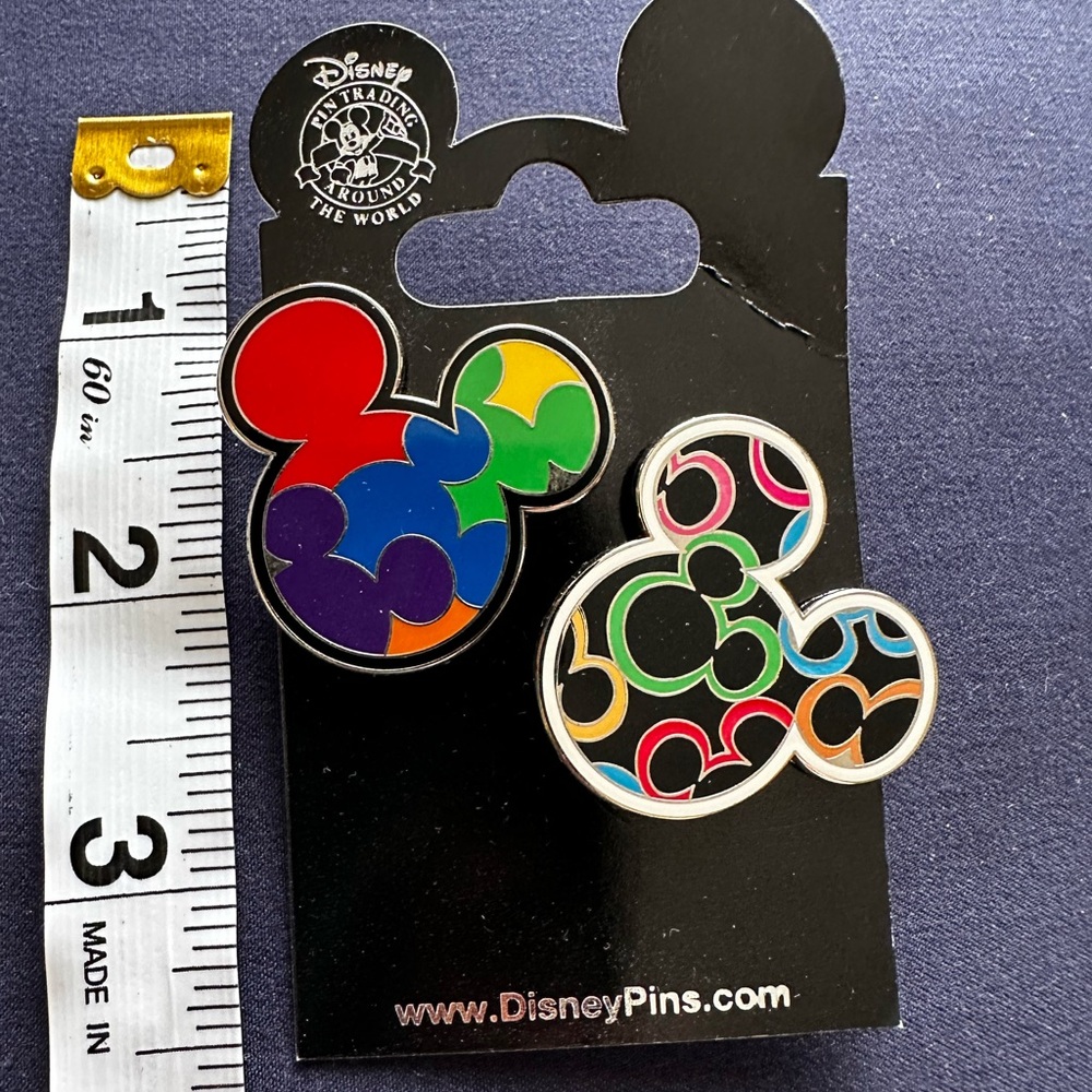 Disney pin Multiple - Mickey Head Icons - Multi-Colored Set